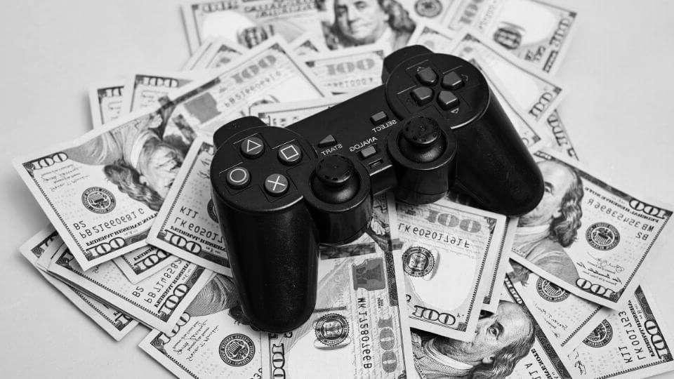 Oyun İçi Satışlardan Canlı Yayınlara: Para Kazanma Yolları